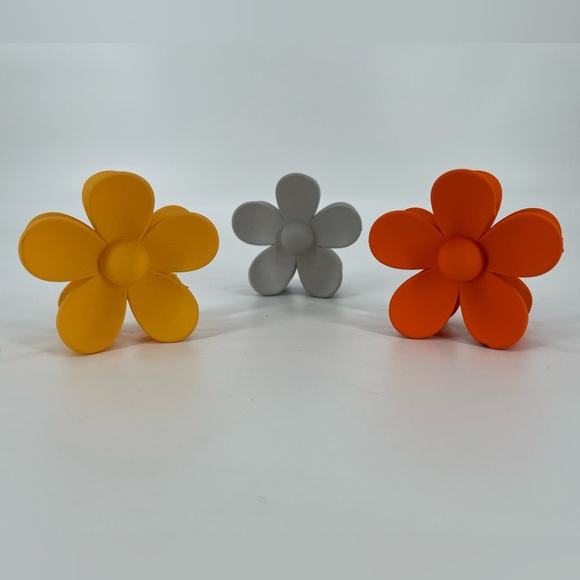 Accessories - 3 Daisy Flower Claw‎ Clips